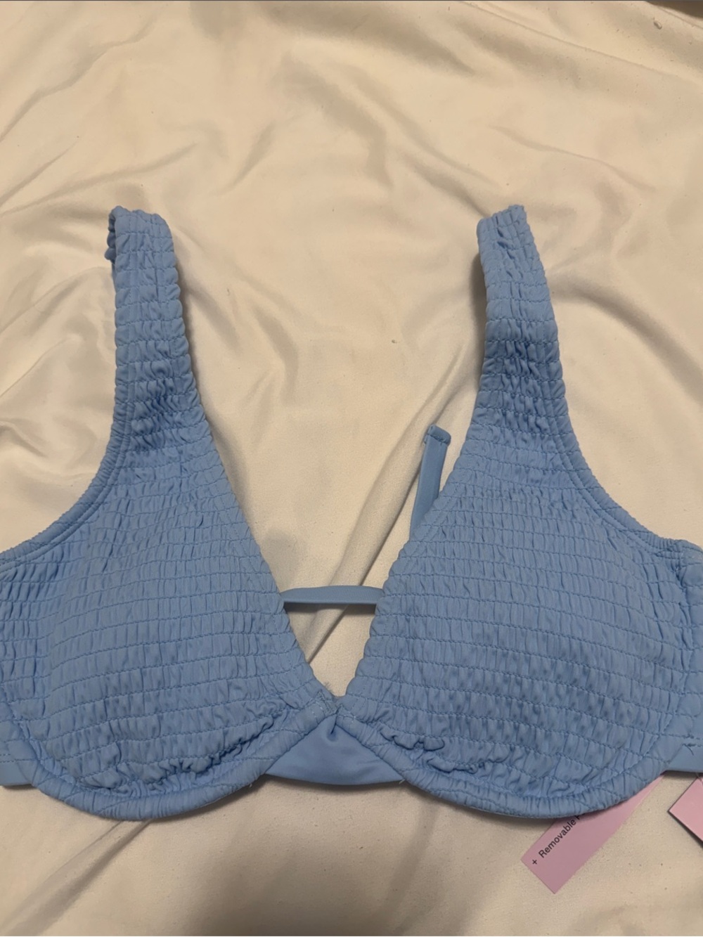 •womens wild fable bakini top SIZE D/DD •brand new with tags •selling for $8🩵